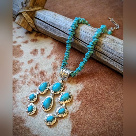 New Squash Blossom Blue Imitation Turquoise Stone Chip Necklace - Picture 1 of 7